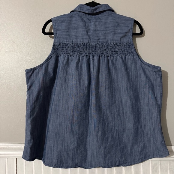 Old Ranch Brand | Rae Women’s Chambray Sleeveless Button Up Y Neck Tank Top XXL - Picture 3 of 8